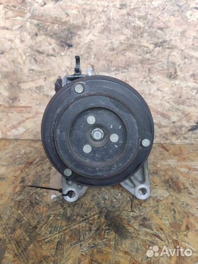 Компрессор кондиционера Nissan Teana J32