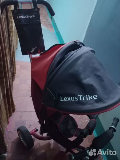 Трехколесный велосипед