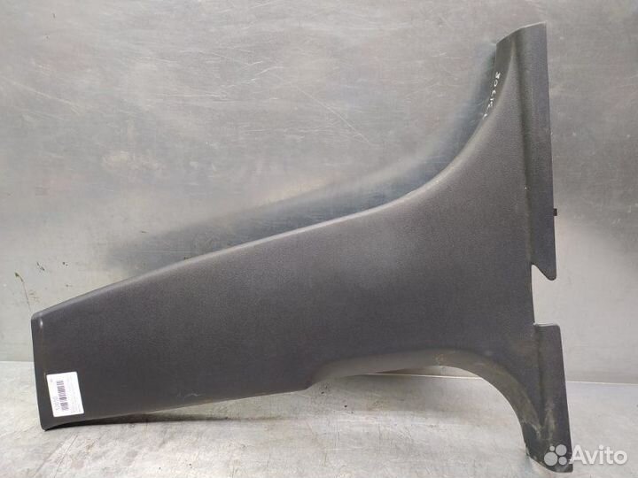 Обшивка стойки Skoda Octavia (A5 1Z) 2004-2013