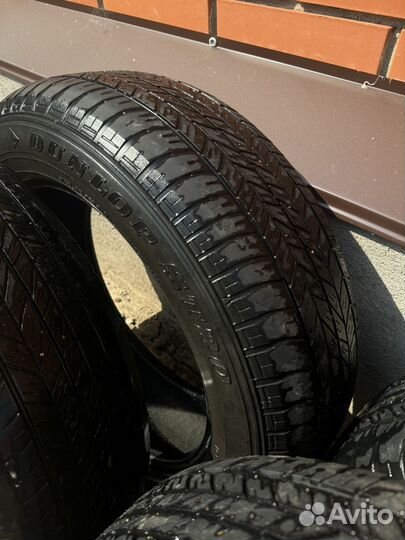 Dunlop Grandtrek ST20 215/60 R17 96H