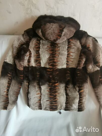 Полушубок мутоновый с капюшоном