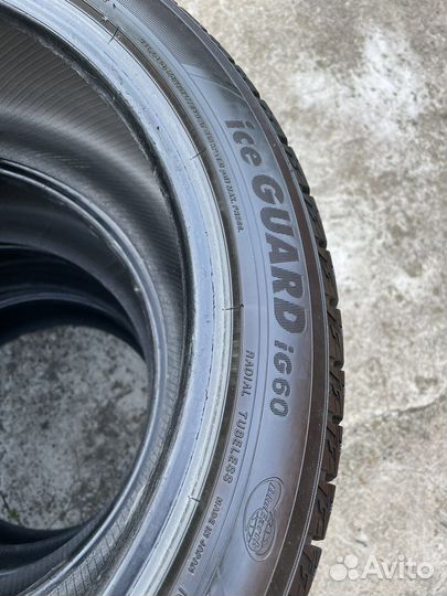 Yokohama Ice Guard IG60 235/45 R18 94Q