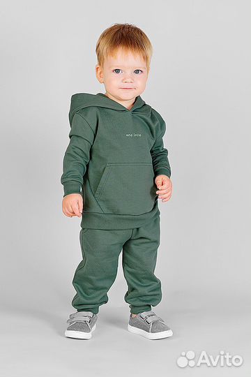 Костюм для мальчика новый 2-3 года