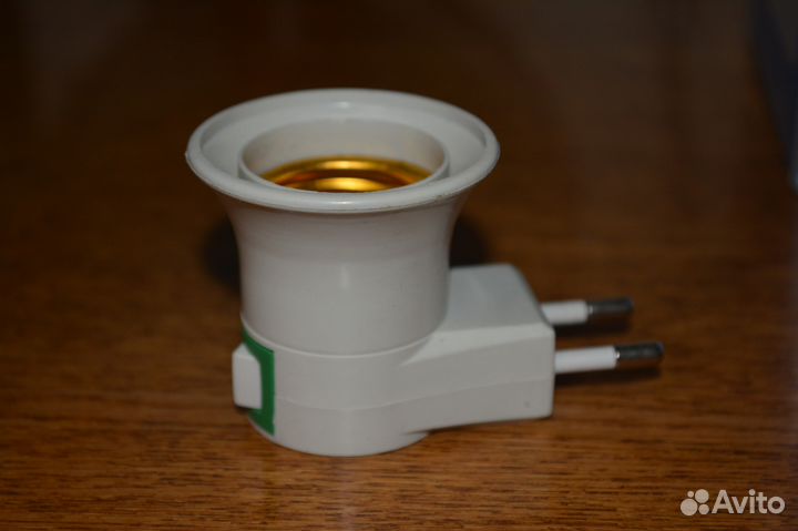 Патрон с вилкой и выключателем