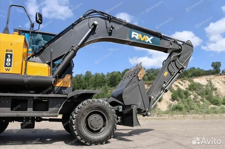 Колёсный экскаватор Runmax ER180W, 2024