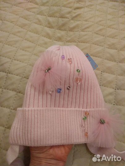 Шапка весна, осень д/дев., возраст 2-3 г.Новые