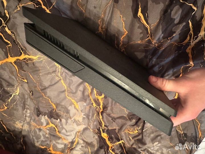 Ps4 slim 1tb 2 геймпада