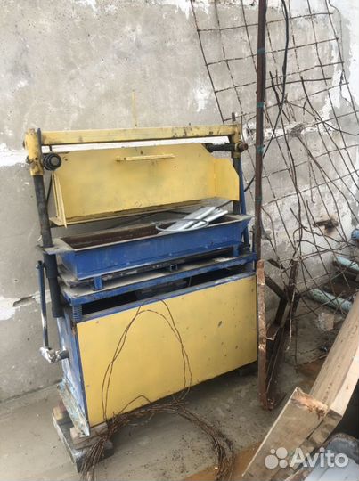 Вибропрес для производства тратуарный бордюров