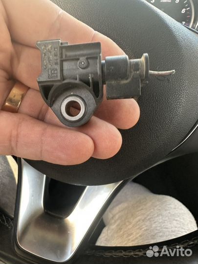 Продаю передний датчик удара Мерседес w213