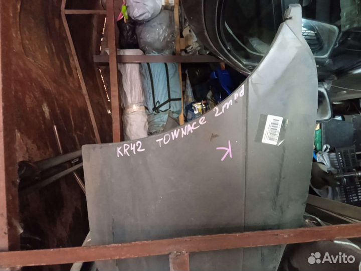 Бампер передний Toyota Townace