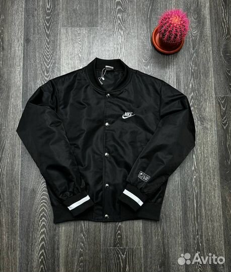 Бомбер nike