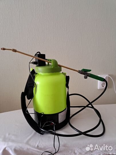 Опрыскиватель садовый электрический 5 л