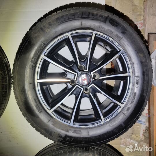 R14 Michelin Energy XM2 185/65, PCD 4x98 DIA 38