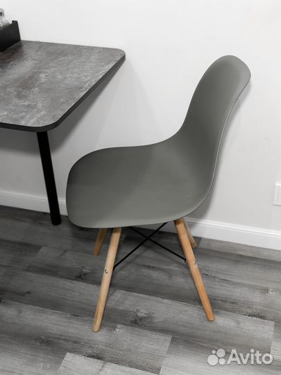 Минималистичные стулья Eames как в IKEA, от 4 штук