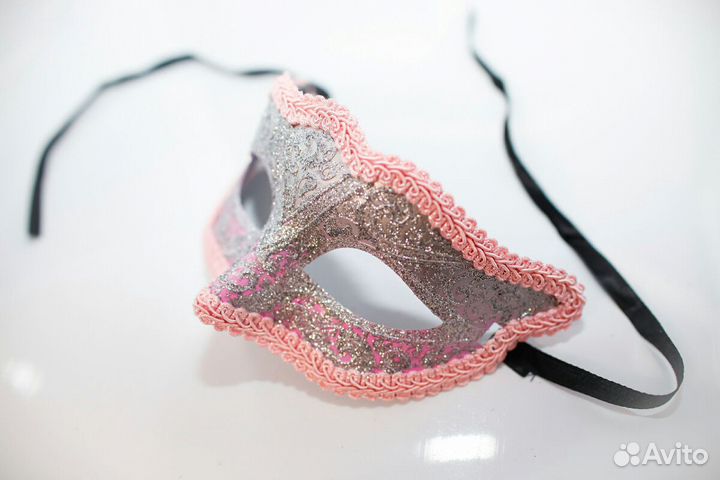 Маска женская карнавальные венецианская новая