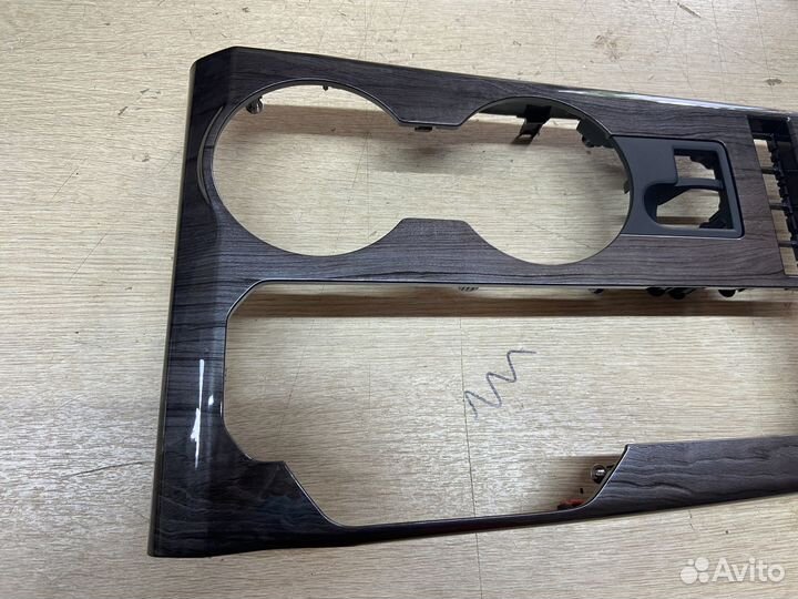 Накладка панели переключения передач Toyota Highla