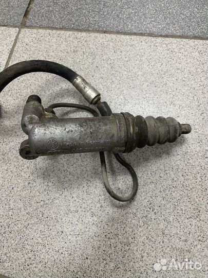 4a0721261 Цилиндр сцепления рабочий Audi