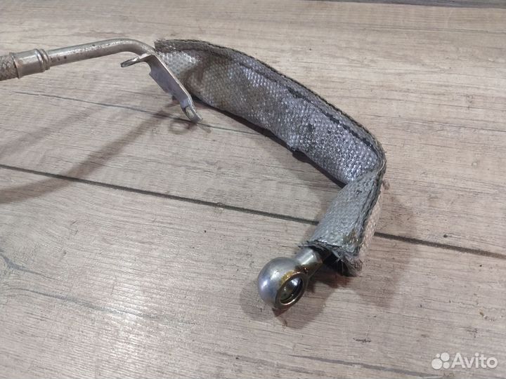 Трубка охлажде турбины Skoda Octavia A5 06J145771E