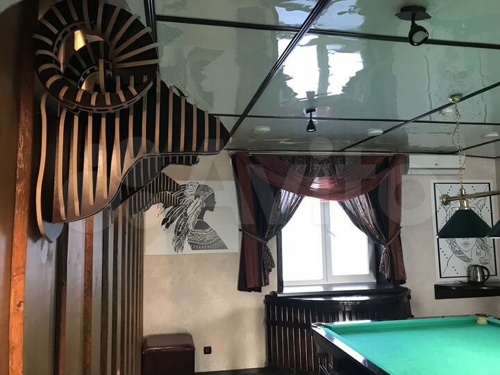 Дом 310 м² на участке 10 сот.