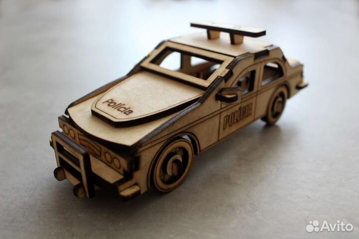 Машинка деревянная