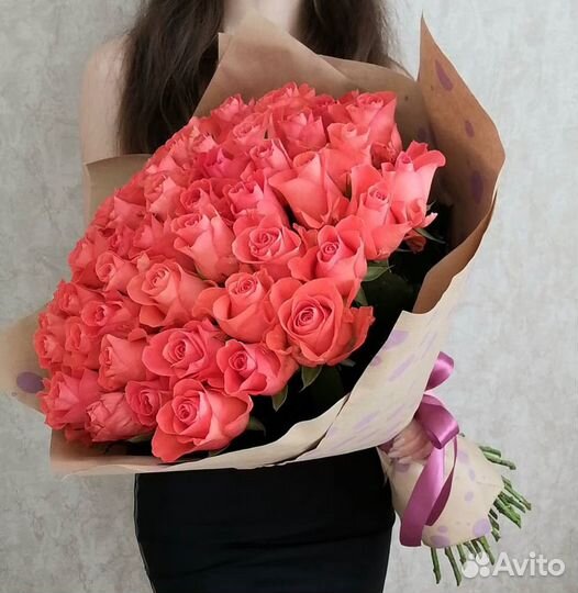 Букет из 15 Роз Коралловый цвет с розовым напылени