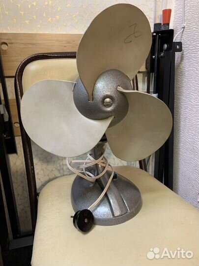 Вентилятор настольный винтаж СССР 1968г