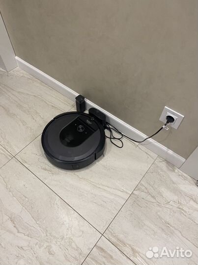 Робот пылесос IRobot i7