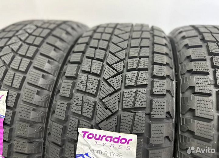 Tourador Winter Pro TSS1 235/50 R18 33T