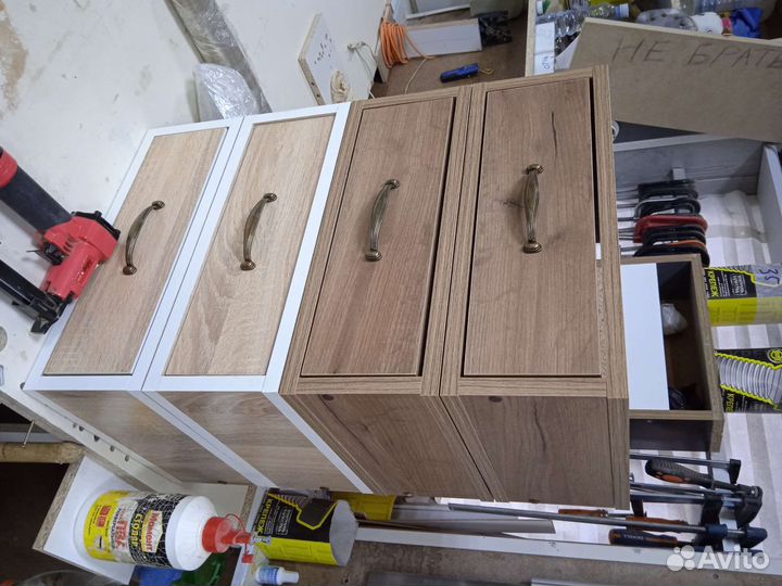 Тумба прикроватная подвесная