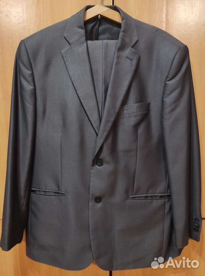 Продам мужские костюмы