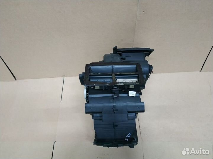 Вольво S40 V50 C30 корпус печки 31390443