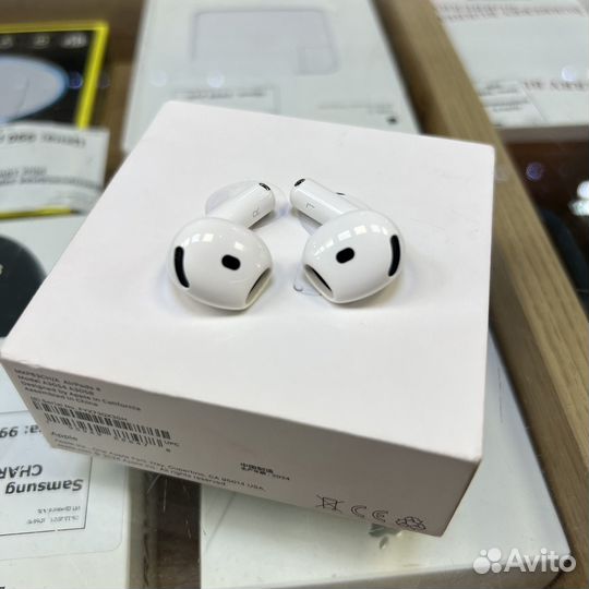 Наушники Apple Airpods 4