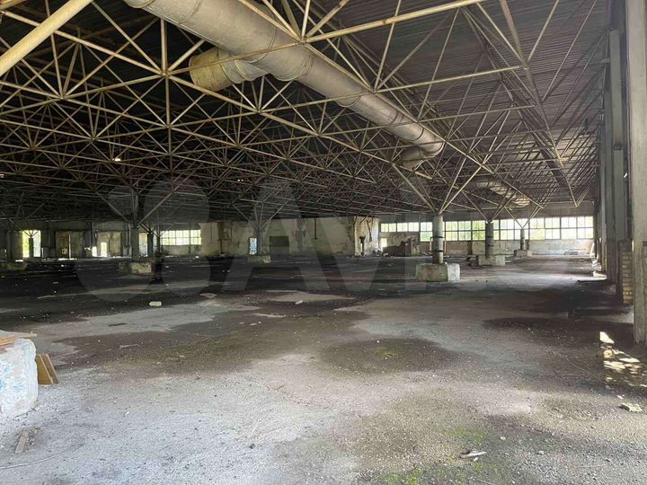 Здание, 3600 м²
