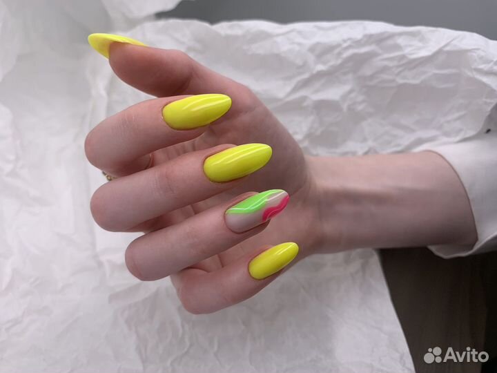 Маникюр на дому