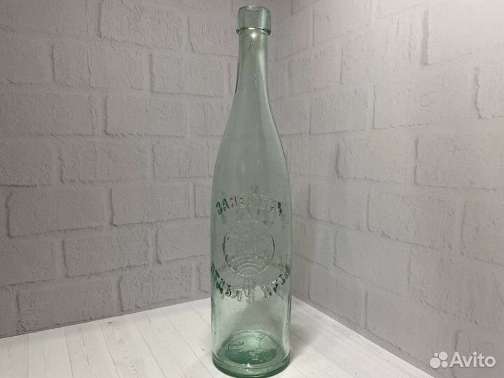 Бутылка Калинкинъ С. Петербуръ (Петроград)