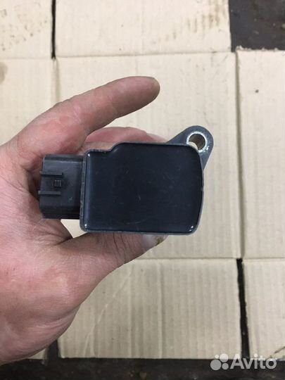 Катушка зажигания mazda 6 LFB618100