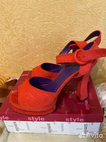 Босоножки женские 40 размер новые