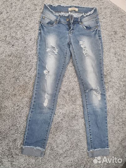 Джинсы женские