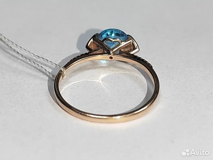 Золотое кольцо с камнем 17,5р