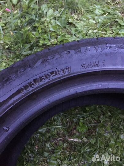 Pirelli P Zero Rosso 225/50 R17