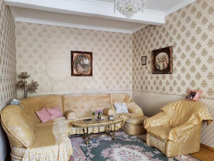 Коттедж 600 м² на участке 6 сот.