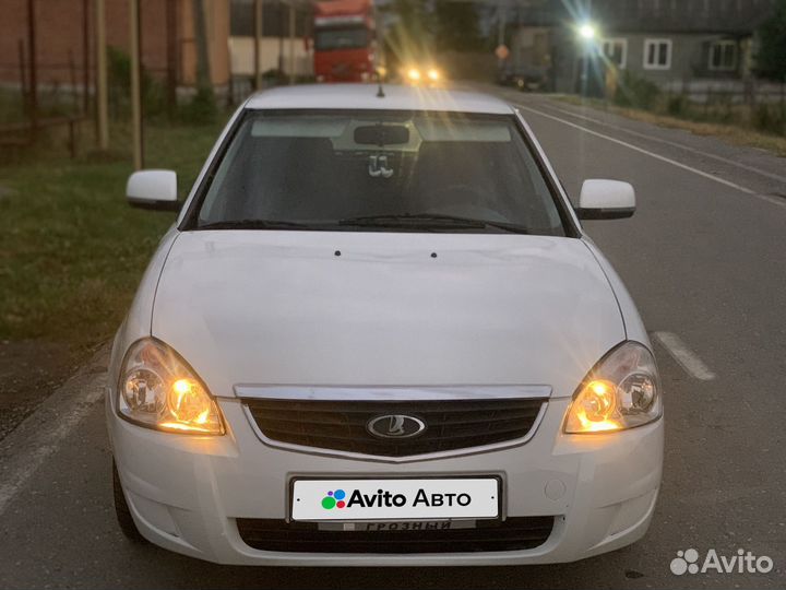 LADA Priora 1.6 МТ, 2012, 330 000 км