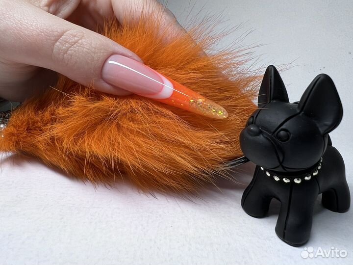 Модель Наращивание ногтей выкладной френч