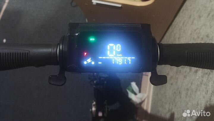 Электросамокат Aovo