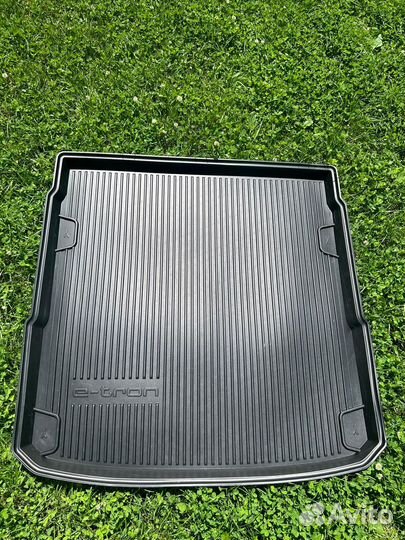 Коврик в багажник audi e tron