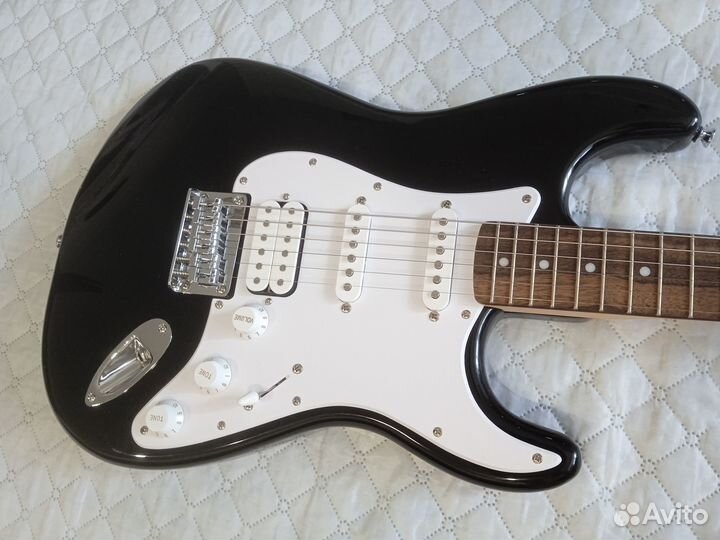 Fender Squier Bullet Stratocaster HT HSS Black
