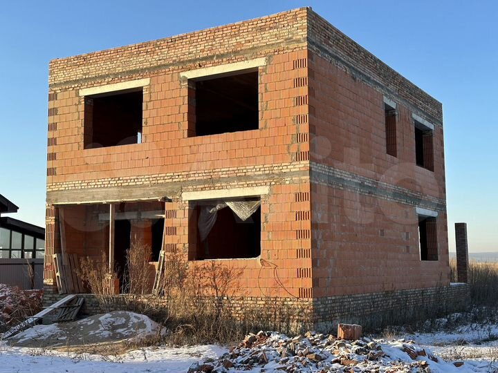 Коттедж 180 м² на участке 6,9 сот.