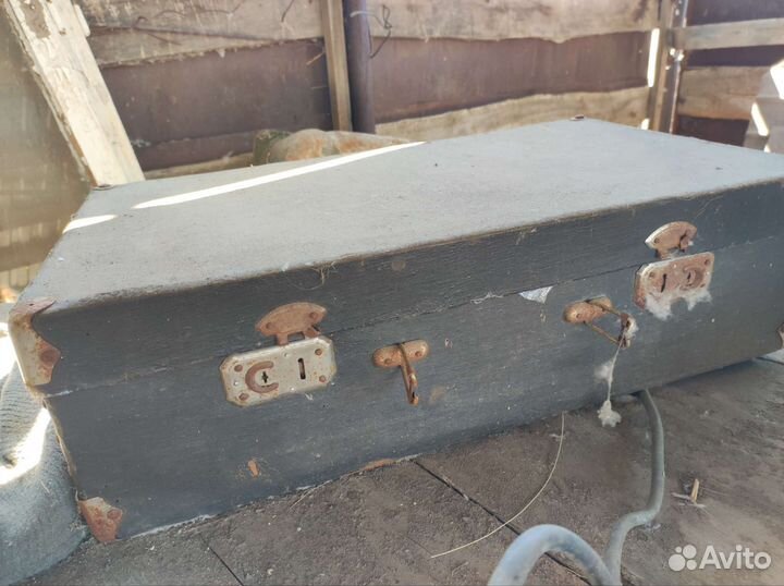 Чемодан старинный