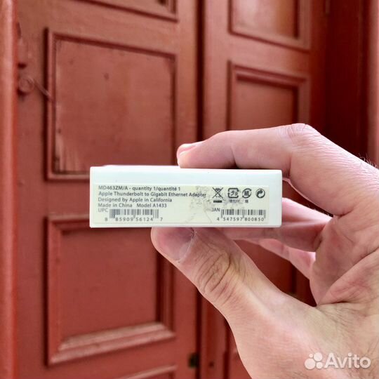 Переходник Thunderbolt to Gigabit Ethernet Adapter