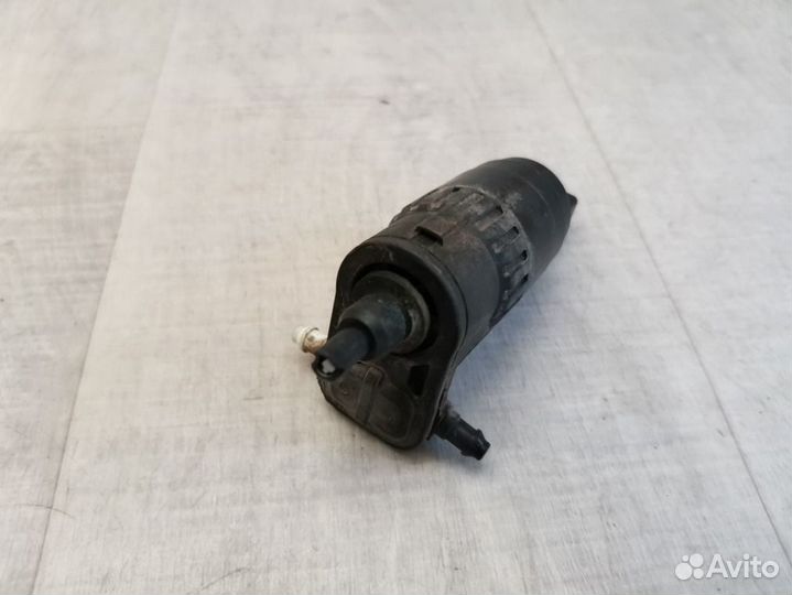 Насос омывателя Skoda Fabia 2 1.2 CGP 2012